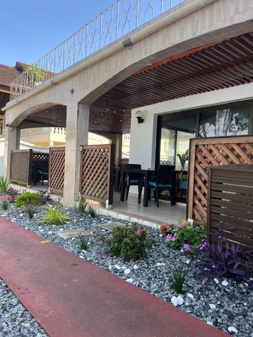 Residence Hoteliere Oceane Libreville Exterior foto